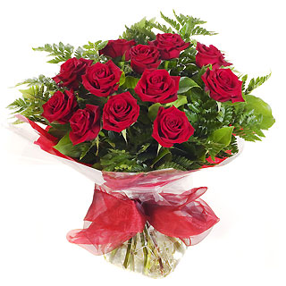 Ucuz Çiçek siparisi 11 kirmizi gül buketi  Elazığ internetten çiçek satışı 